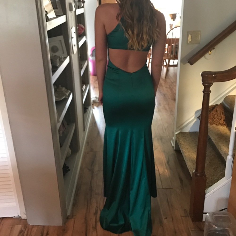 Gorgeous prom dress